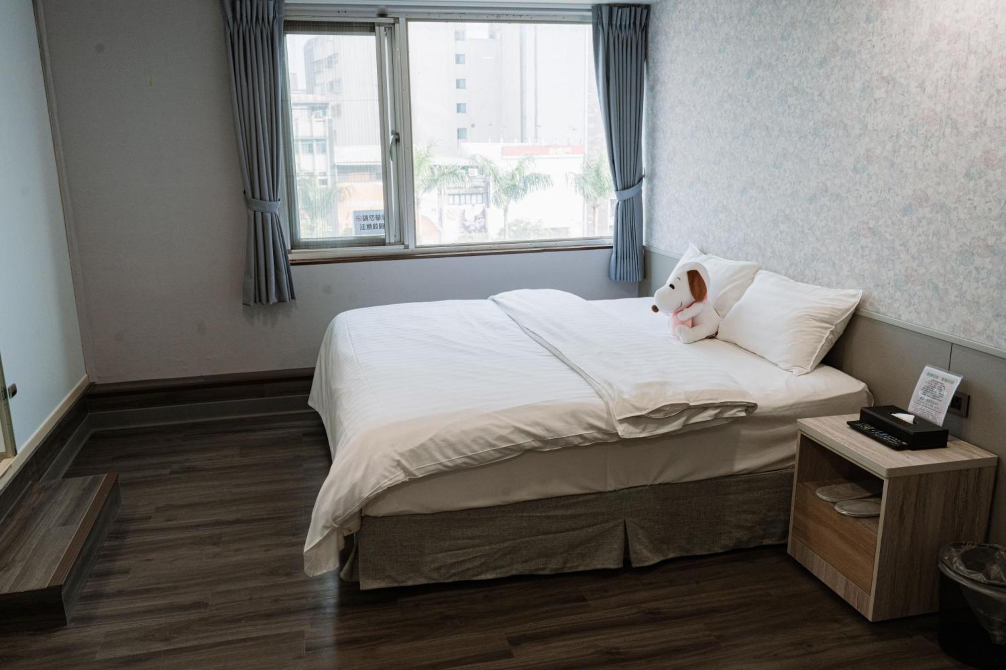 歐法行旅 O Fun Hotel Tchaj-pej Exteriér fotografie